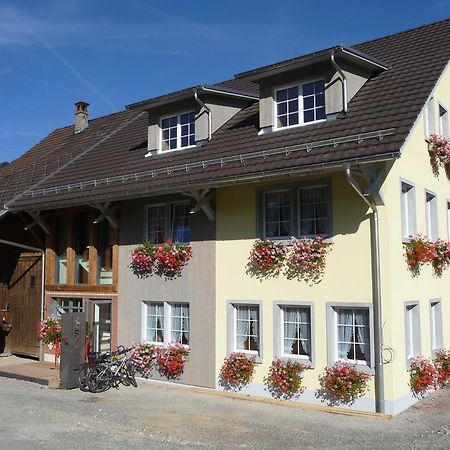 Turbenthal Gastehaus Zum Tulpenbaum Bed & Breakfast エクステリア 写真